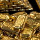 Gold surges past $2,900 to new record amid tariff threats