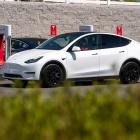 Tesla’s Design Changes Confuse Drivers and Undercut EV Quality