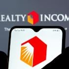 Here's How Many Shares of Realty Income Stock You Should Own to Get $500 in Yearly Dividends