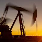 Oil Rises as Solid US Jobs Data Pushes Algos to Drop Short Bets