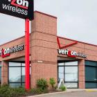 Verizon Falls On Revenue Miss. Stock Dips Below Buy Point.