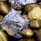 Royal Gold Q1 Stream Segment's Sales Volume Slips 9% Sequentially
