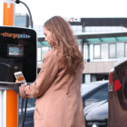 ChargePoint Outpaces Tesla In EV Network Market Share, But JPMorgan Stays Cautious