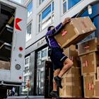 Amazon Seals New Partnership With FedEx for Delivering Large Packages
