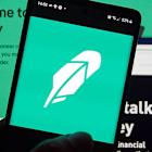Robinhood Stock Has Bullish Momentum. But Don't Be Blinded By This Big Risk.