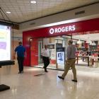 Rogers Falls as It Nears $5.1 Billion Network Financing Deal