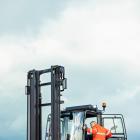 Kalmar electric forklift trucks to support Outokumpu’s emissions-reduction targets at Tornio steel plant