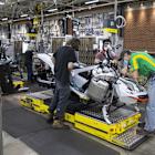 Ski-Doo Maker Soars on Earnings Beat, But Tariffs Dim Outlook