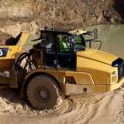 Caterpillar Sales Backslide: Soft 2025 Outlook After Q4 Miss; CAT Stock Flattens Dow Jones