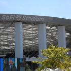 SoFi Stock Down 24% YTD: Is Now the Right Time to Buy the Dip?