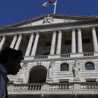 Trader bets £2m on biggest interest rate cut in four years