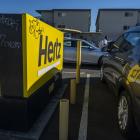 Hertz Tumbles With Worse-Than-Expected Loss on EV Sale Plan