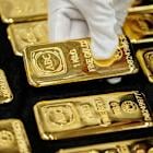 Gold Rises for Second Day on US Rate-Cut Bets, Dollar Weakness