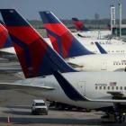 Delta resumes flights at Atlanta hub, cancels 700 flights