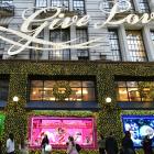 Macy’s Sets Holiday Markets, Both Indoors and Outdoors