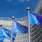 European Commission requires 5 divestitures for IP-DS Smith deal