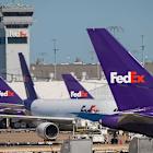 Why FedEx Stock Is Diving After It Broke This Decade-Long Trend