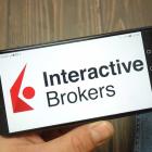 Online Broker Claws Back From Sell-Off, Nears Buy Points