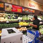 Column: Good riddance to the merger of grocers Albertsons and Kroger, which would have cost you money