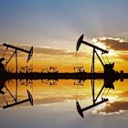 Oil Rig Count Falls by 6; Crude Set for Sharp Weekly Decline