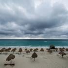 Airlines cancel flights, airports close as Hurricane Milton nears Florida