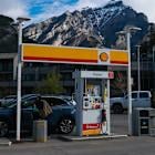 Shell in Early Talks to Acquire Rival BP