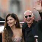 Jeff Bezos Planned $5.4 Billion Amazon Stock Sale on Wedding Day