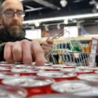 1 Unstoppable Dividend Growth Stock That's Soaring Past the S&P 500