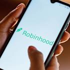 ‘Dumb Money’ Fuels the Stock Market. That’s Good for Robinhood.