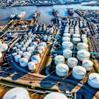 Should You Buy Energy Transfer While It's Below $18?
