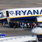 Ryanair threatens ‘unruly’ holidaymakers with £500 fines