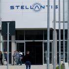 Factbox-How does Stellantis plan to revive its Italian production?