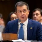 Airline CEOs and Transportation Secretary Buttigieg fight over regulations even after election