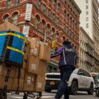 FedEx, UPS discounts expected to keep rate hikes in check