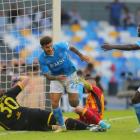 Di Lorenzo fires Napoli five points clear, Atalanta hit Verona for six