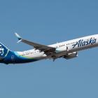 Alaska Air Upgrades Fourth-Quarter Earnings Outlook, Outlines Long-Term Plan; Shares Surge