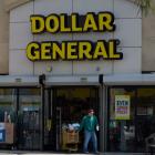 Dollar Stores Expand Aggressively Even as Sales Shrink