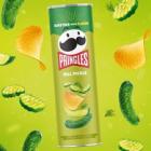 PRINGLES® EMBRACES THE NATION'S LATEST FOOD OBSESSION WITH THE RETURN OF PRINGLES DILL PICKLE