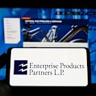 Enterprise Prices $2B in Senior Notes to Fund Growth, Repay Debt