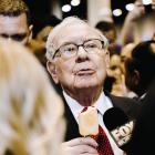 Buffett’s Berkshire Reveals $6.7 Billion Stake in Insurer Chubb