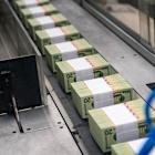 Dollar ‘Fiscal Frown’ Theory Has Deutsche Bank Warning of Losses
