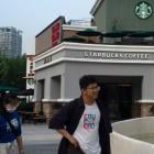 Starbucks weighs strategic partnerships for China operations