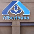 What Analysts Think of Albertsons Stock Ahead of Earnings