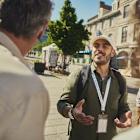 Airbnb Accused of Poaching Tour Guides From Rival Platforms to Grow Experiences