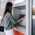 How to deposit cash at an online bank