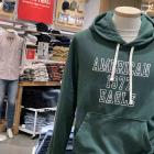 A Sales Miss and Weak Outlook Have American Eagle Outfitters Stock Sliding Today