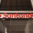 Santander to Offload More Risk in Shift to ‘Capital-Light’ Model