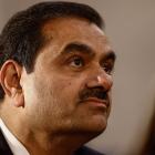 Japanese Banks Sticking With Adani as Jefferies, Barclays Review Ties