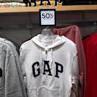 Gap Stock Falls After Retailer Forecasts Flat Sales, Outlines Tariff Costs