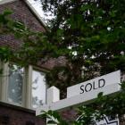 US existing home sales drop in August; supply improves